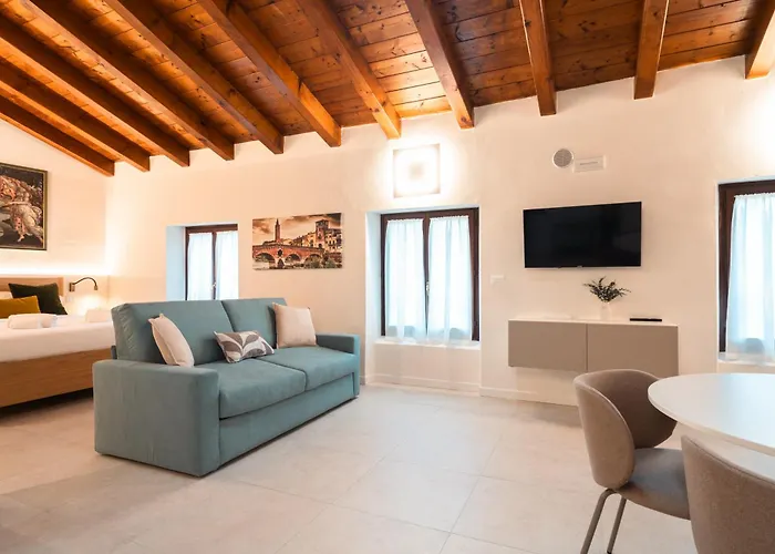 Romantic Vibes Verona