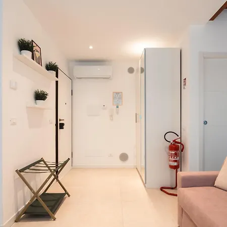 Apartment Romantic Vibes